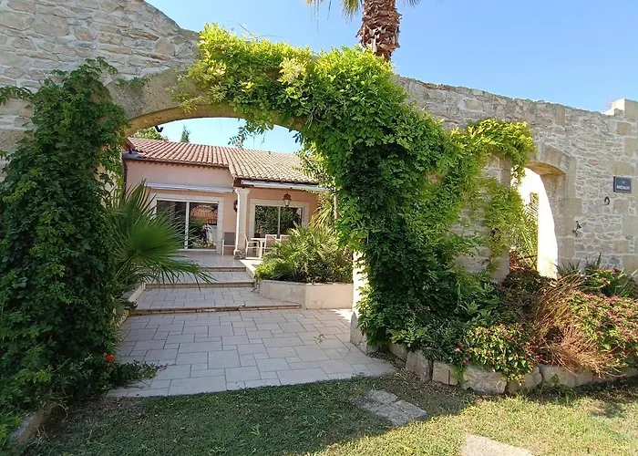 Maison De Charme - Marechalerie - Nimes *