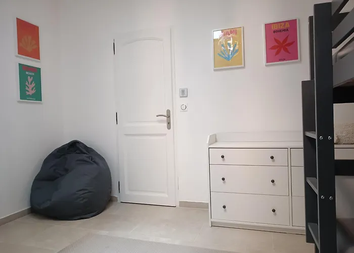 Maison De Charme - Marechalerie - Nimes